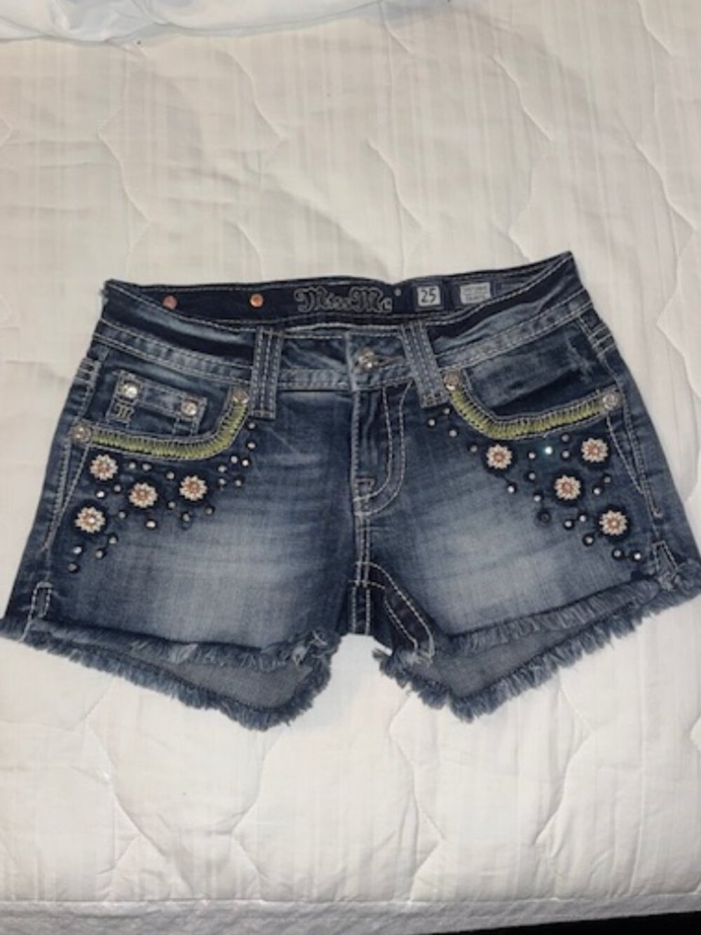 Women's Miss Me Low Rise Embroidered Floral Frayed Shorts, Size 25
